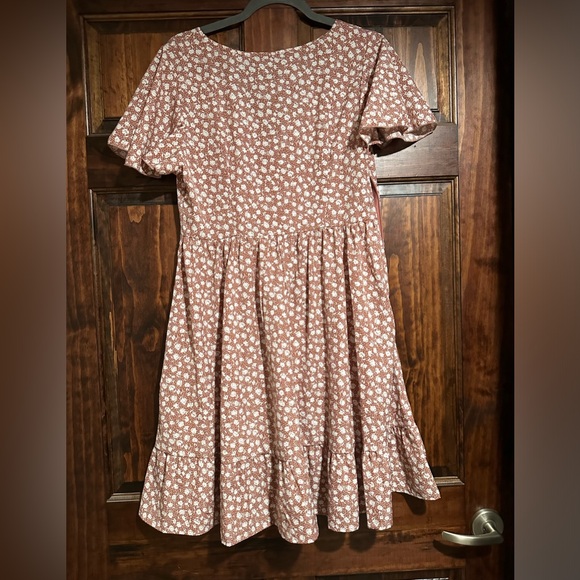 Women’s Large, ditsy floral mini dress - Picture 2 of 2